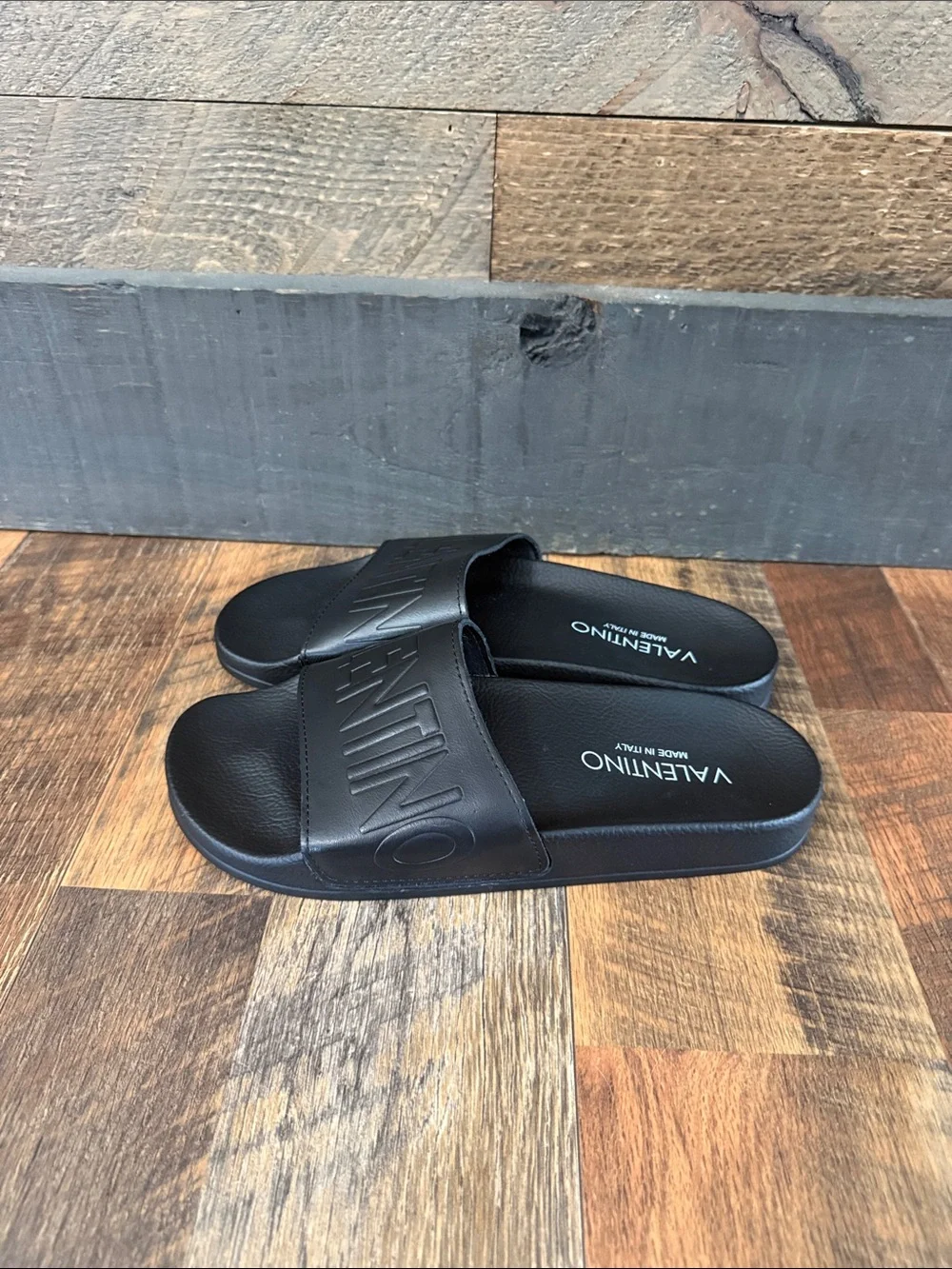 Valentino authentic garavani